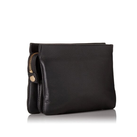 🎁 Vince Camuto Cami Leather Crossbody - Picture 9 of 9